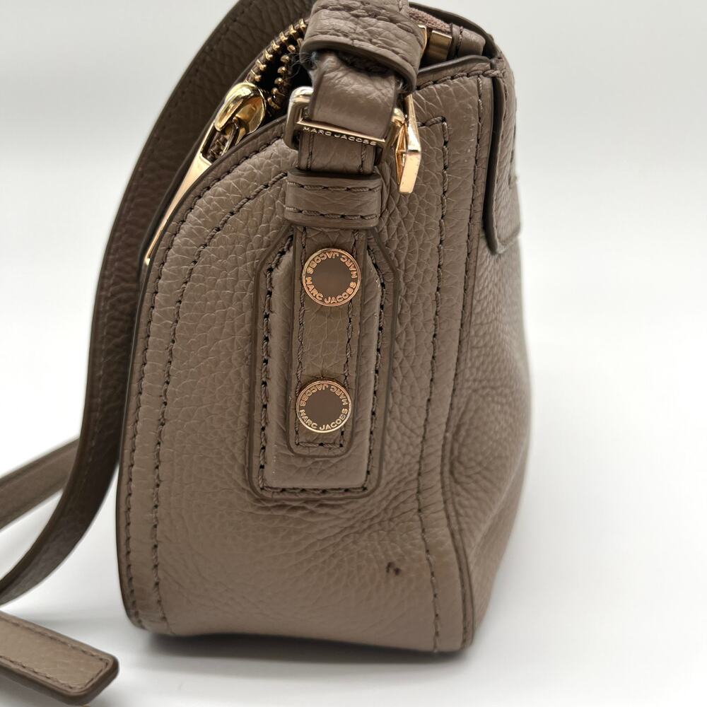 MARC JACOBS The Groove Leather Crossbody Bag, SOLD OUT EDITION, Taupe - Picture 5 of 11